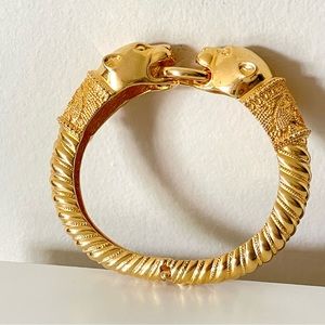 Vintage Joan Rivers Etruscan Panther Tiger Cat Heads Bracelet Gold Tone Bangle